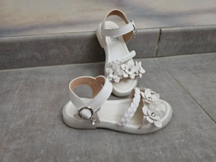 Chaussures blanches à strass idéal cérémonie taille 28 - photo numéro 3