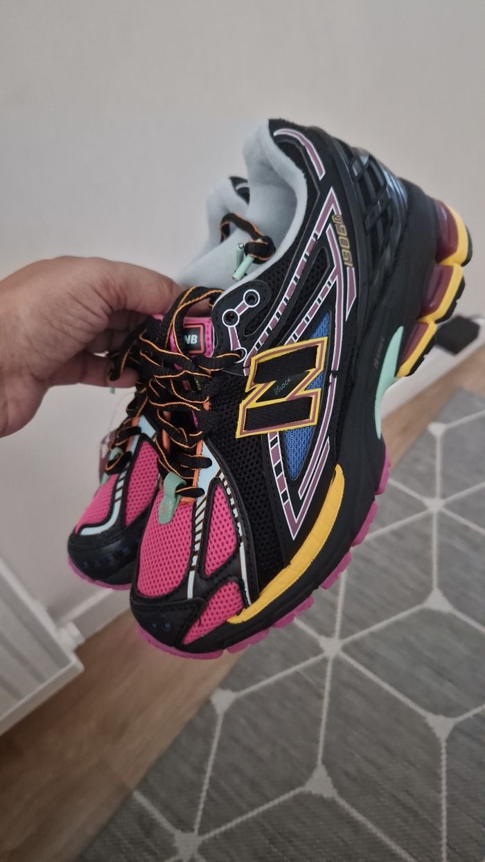 New balance neon night