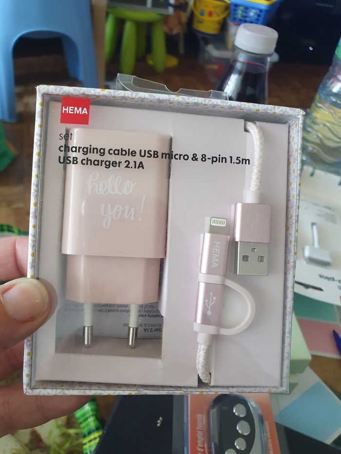Câble de recharge