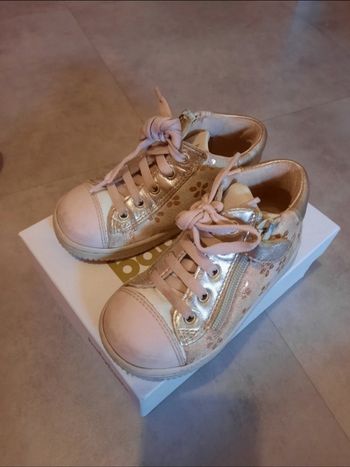 Chaussures Bb fille Babybotte taille 26