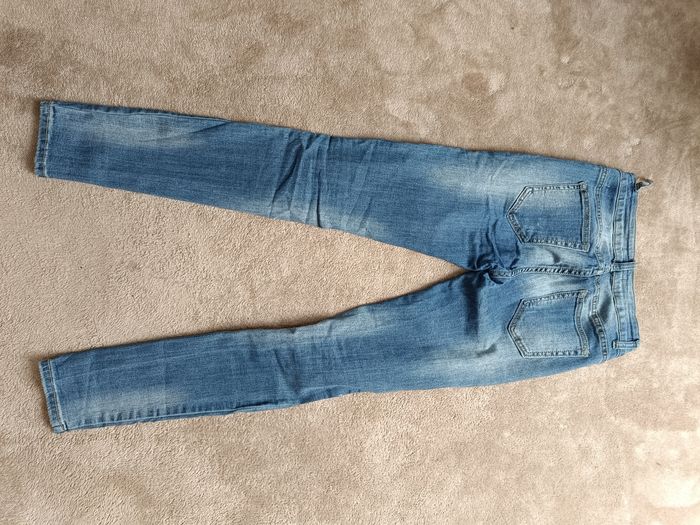 Jeans a trou - photo numéro 3