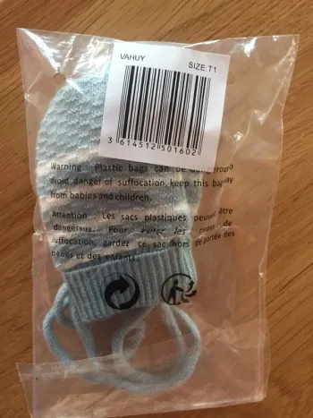 Moufles bébé neuves