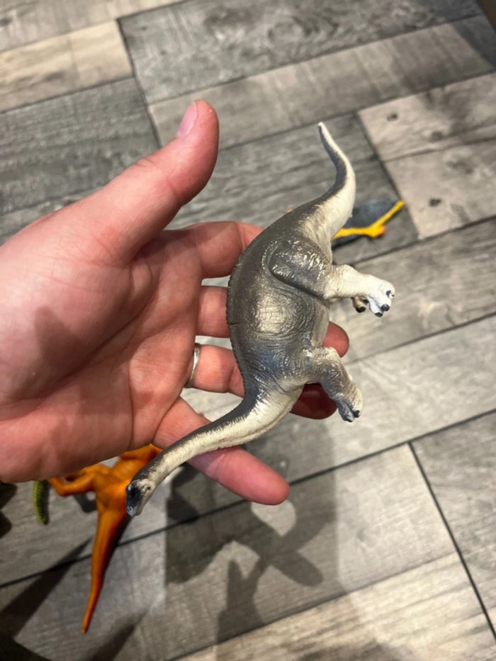 Lot dinosaures - photo numéro 12