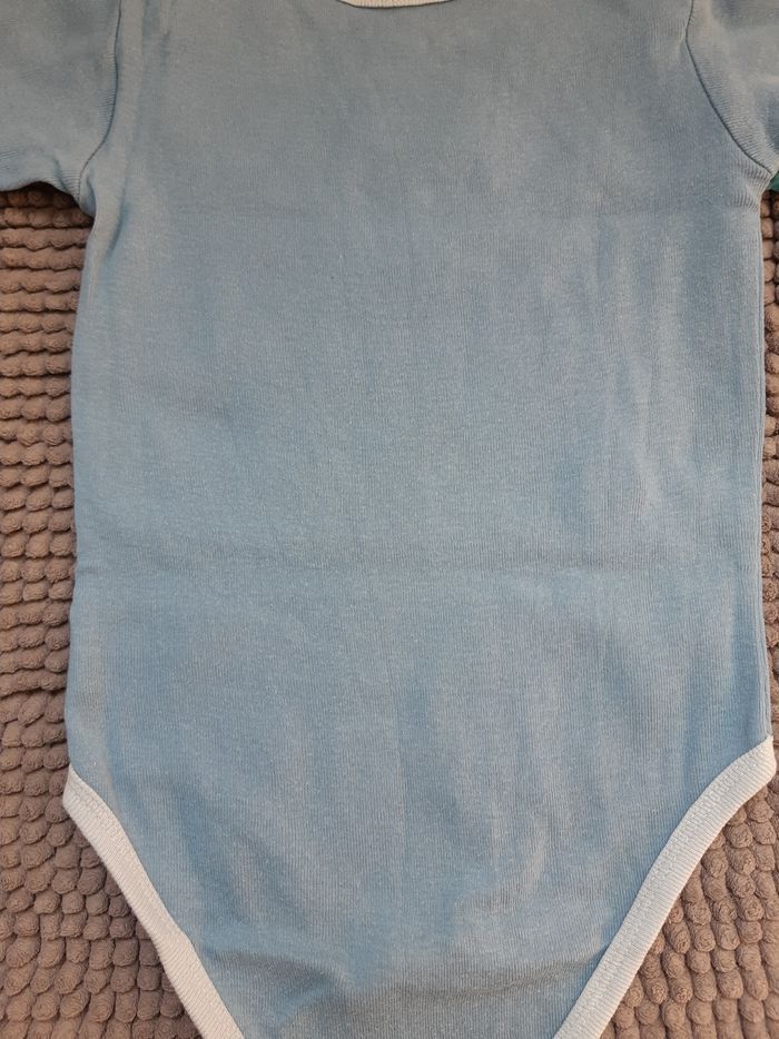 Bodies 18 mois - photo numéro 8