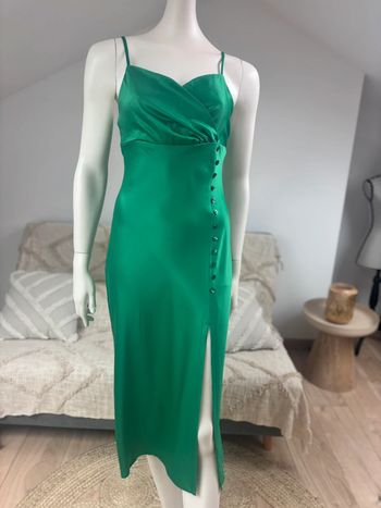 Robe satinée verte T36 neuve