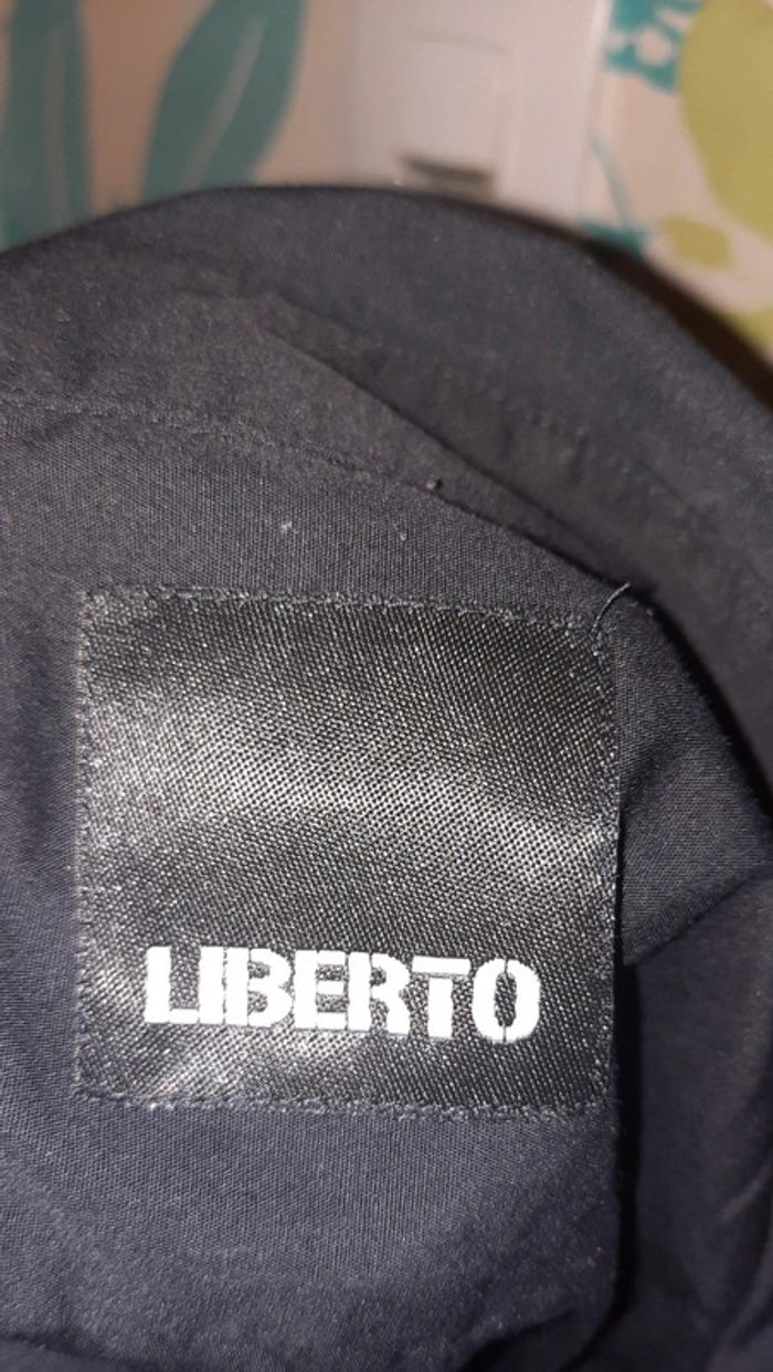 Chemise noir - photo numéro 5