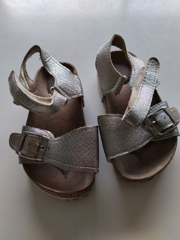 Claquettes taille 24 -25