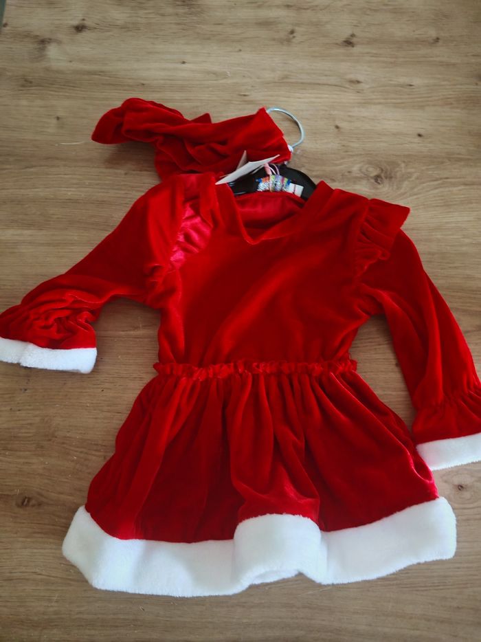 Robe de Noël fille, taille 6 mois, Chicaprie - photo numéro 2