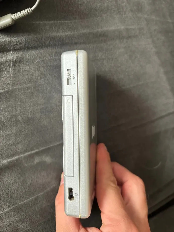 Nintendo ds lite - photo numéro 4