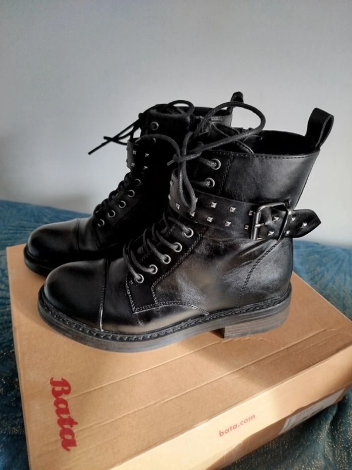 Boots Bata pointure 36 - photo numéro 2