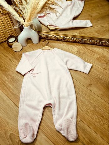 Taille 12 mois pyjama sur pyjama polaire fille Petit Bateau rose pale 🎀