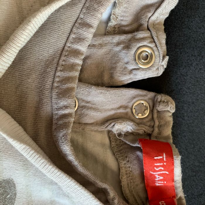 T-shirt cerfs 6 mois - photo numéro 2