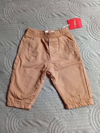 Pantalon neuf 6 mois 