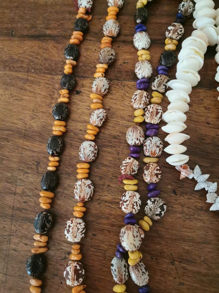 Lot de 6 colliers fantaisie coquillages et graines - photo numéro 5