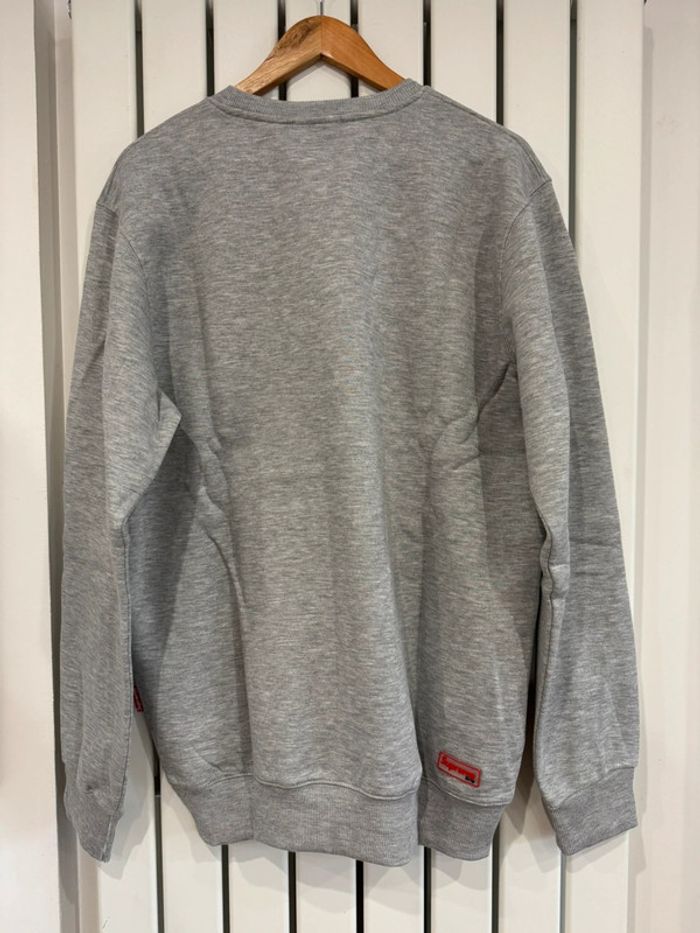 Pull / Sweat gris Supreme Taille XL - photo numéro 5