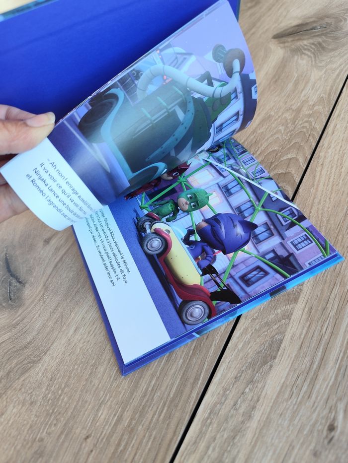 Livre pyjamasques "la grande course des méchants" état neuf - photo numéro 3