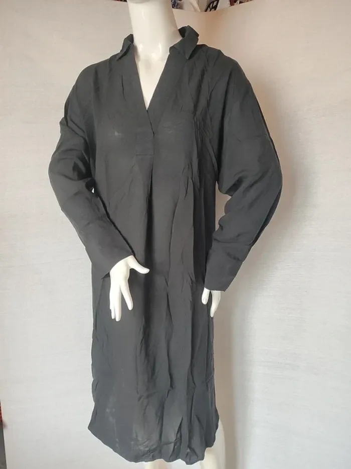 Robe noire manches longues - photo numéro 2