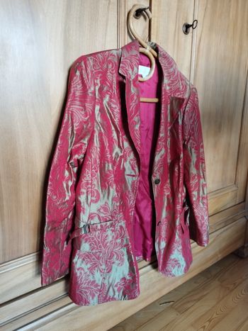 Veste  marque Élégance  Paris