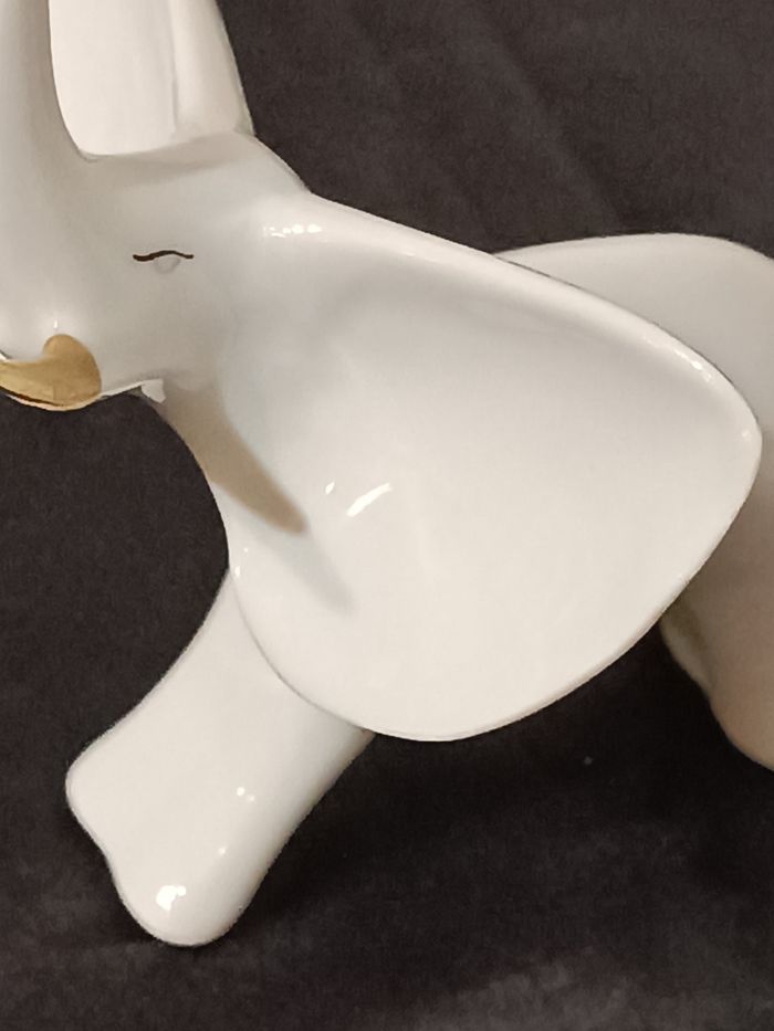 Éléphant porcelaine Hollohaza - photo numéro 10