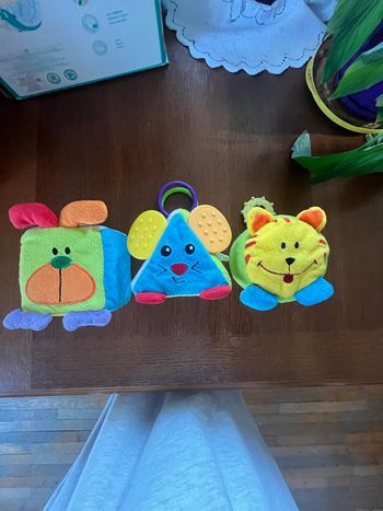 Lot de 3 cubes mousse formes différentes