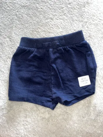 Short bébé