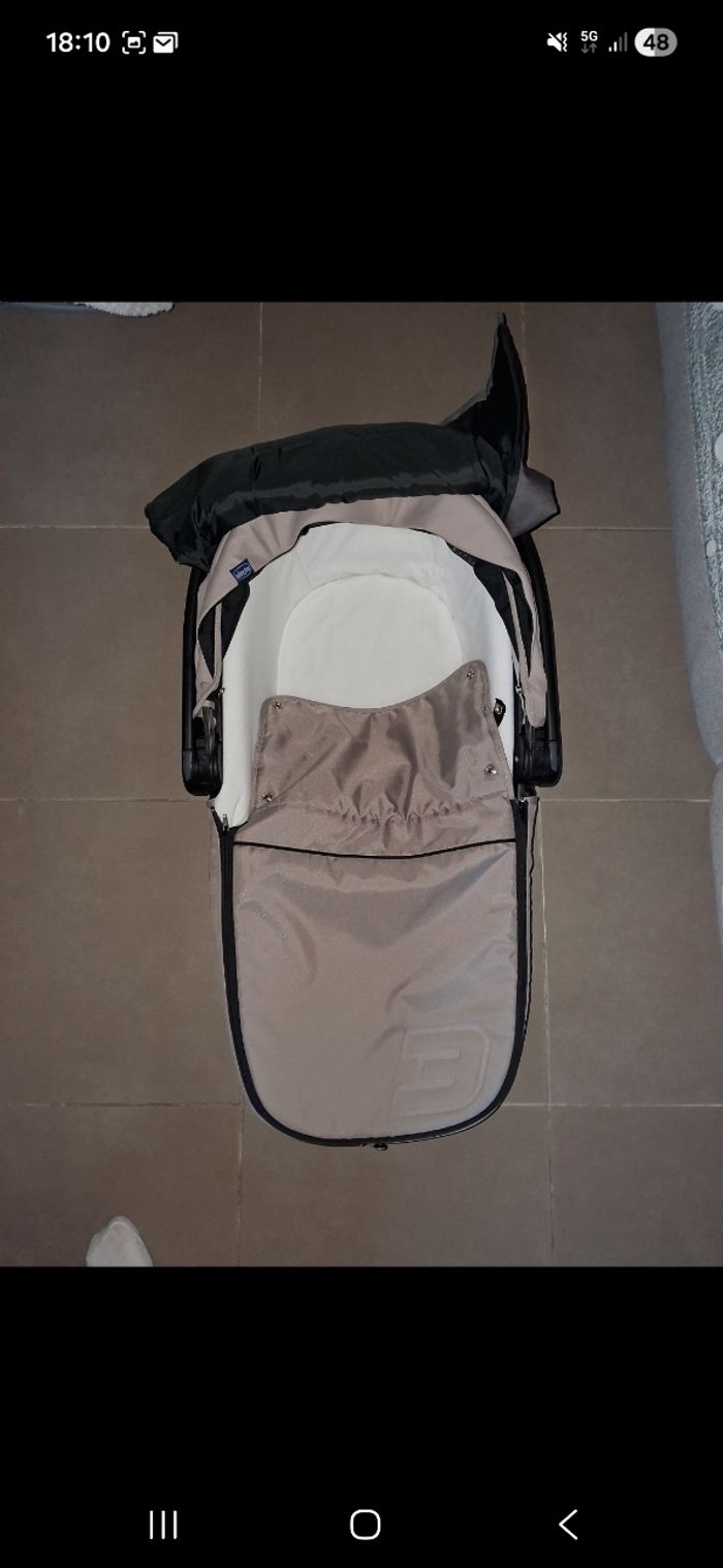 Couffin nourrisson NEUF  jamais utilisé - photo numéro 2