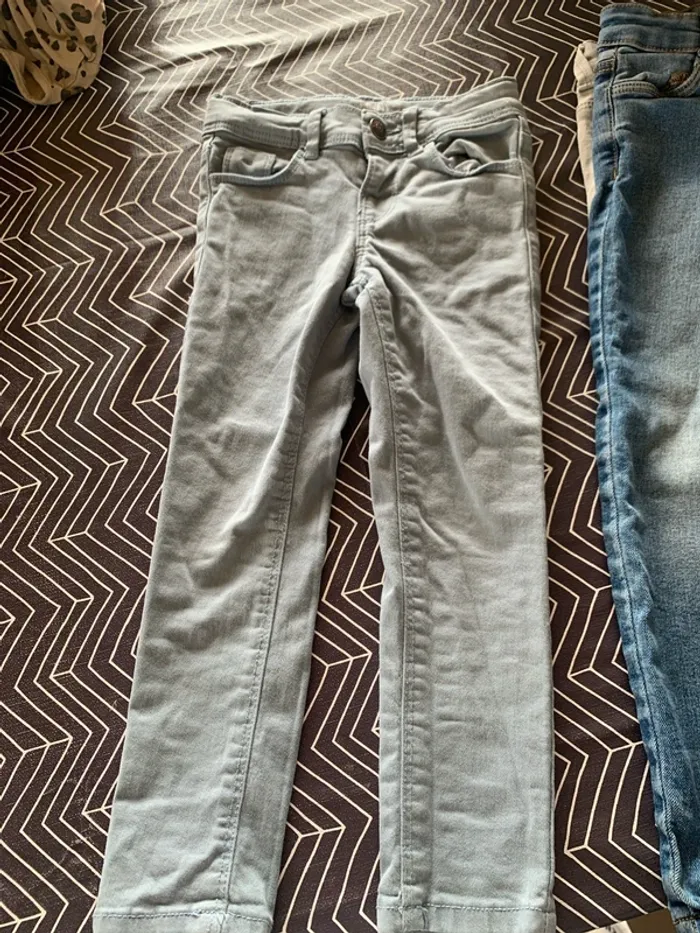 Lot de 3 jeans skinny (Kiabi et Gemo) en 4 ans - photo numéro 5