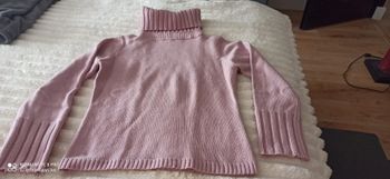 Pull col roulé t. 38 