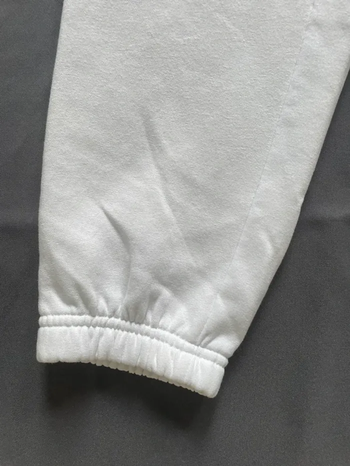 Jogging cargo blanc neuf avec étiquette – Style tendance & confortable - photo numéro 6