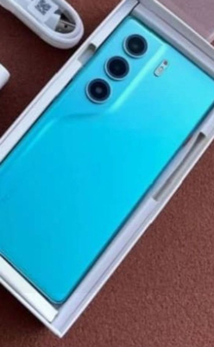Techno Camon 40 pro - photo numéro 2