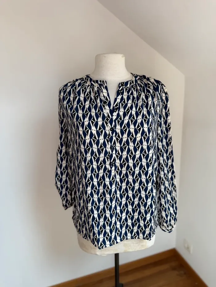 Belle blouse fluide neuve avec étiquette Akoz 🌸 L 40