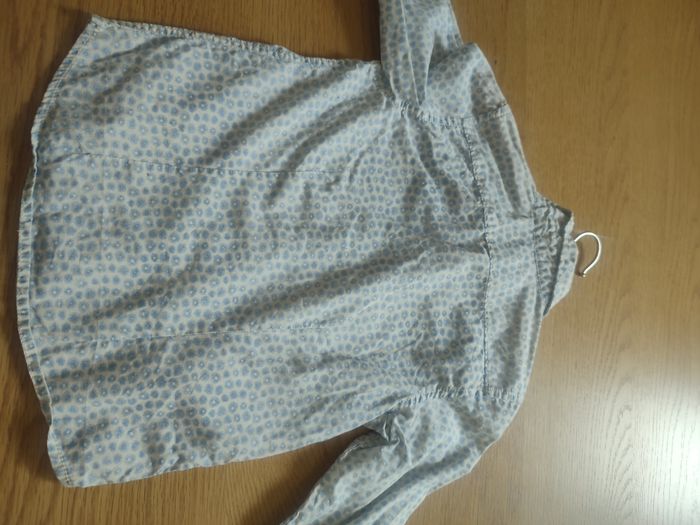 Chemise 3 ans/ manches longues/ motif fleurs bleues - photo numéro 3