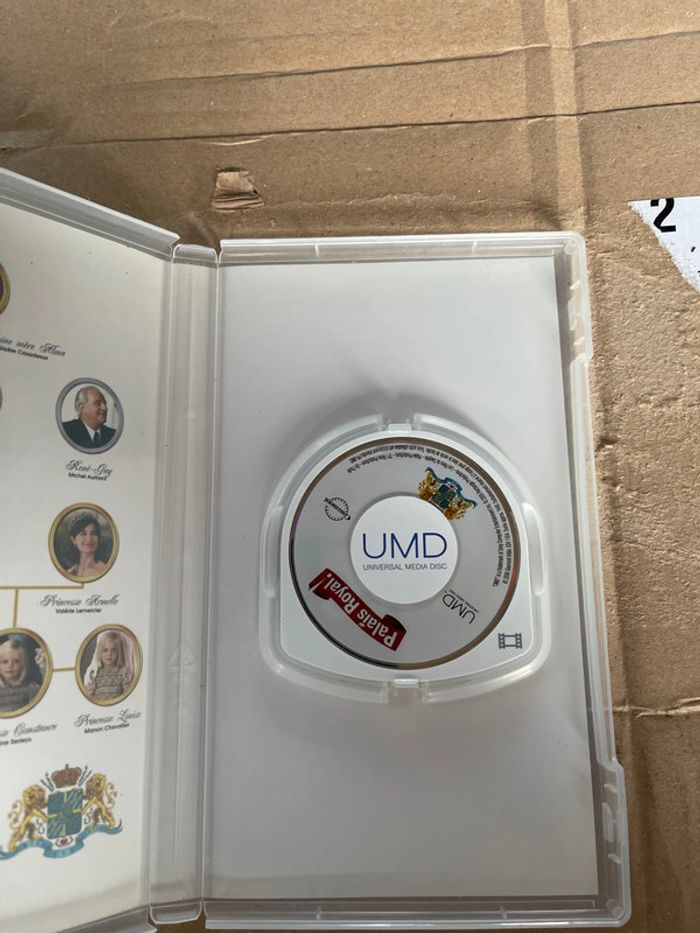 Film UMD, PSP, palais Royal - photo numéro 2