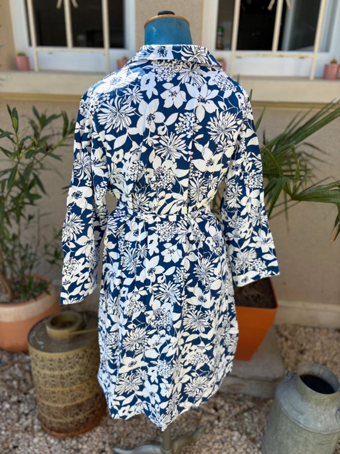Robe blouse à motif fleuri - des années 70 - en très bon état - taille 42/XL - photo numéro 8