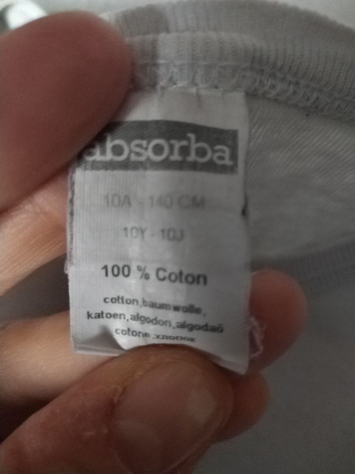 Sous t shirt blanc absorba 10 ans - photo numéro 4