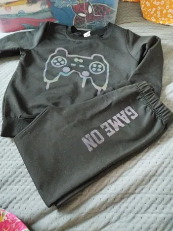 Jogging game on