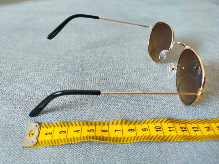 Lunettes de soleil vintage dorées – Verres brun dégradé - photo numéro 5