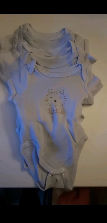 Bodies manches courtes 1 mois vert baudet