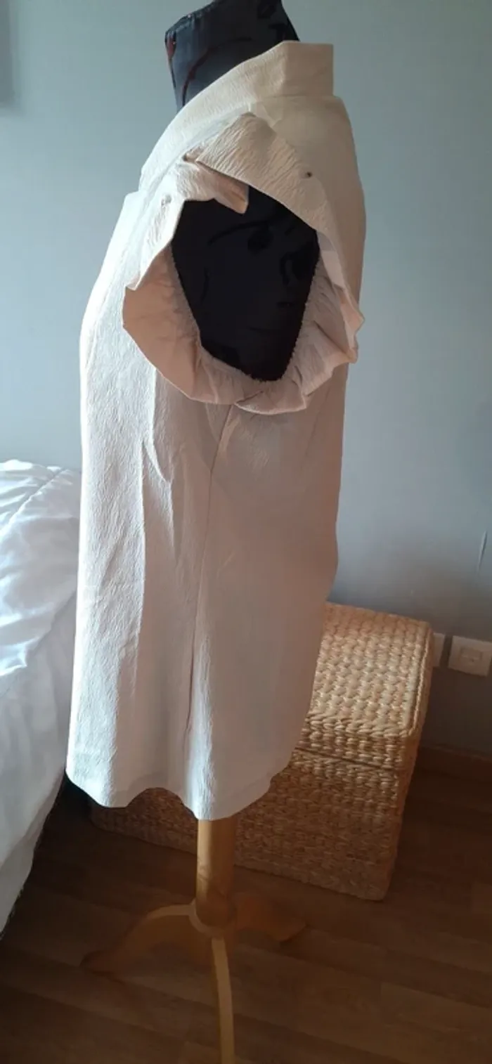 Sur chemise beige shein neuve taille l - photo numéro 3