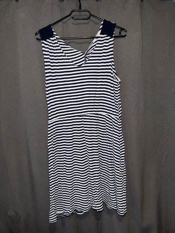 Robe marin camaïeu  taille 44
