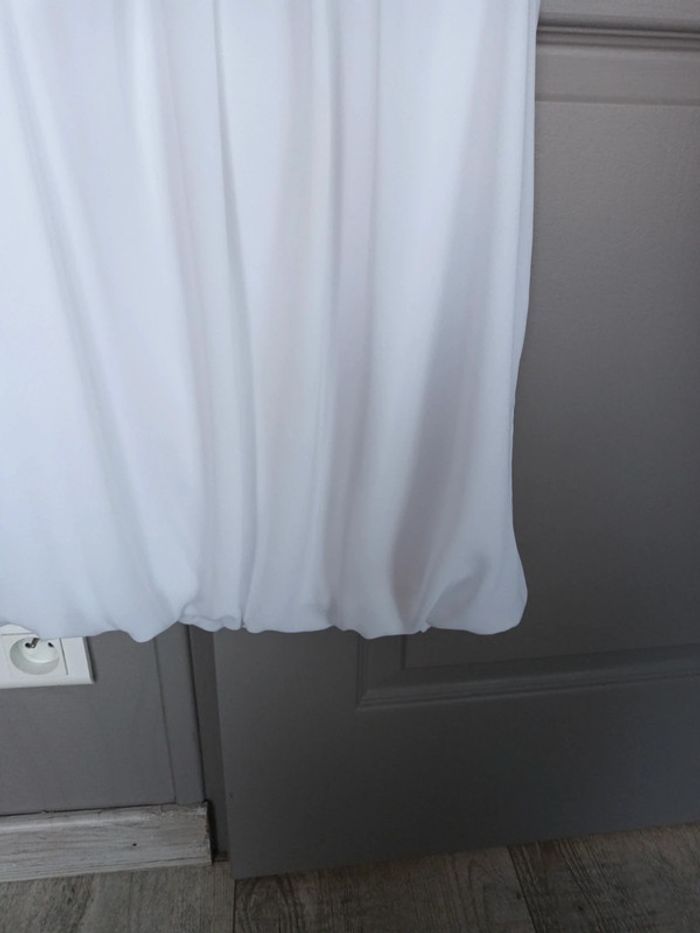 Haut blanc dos dentelle - photo numéro 2