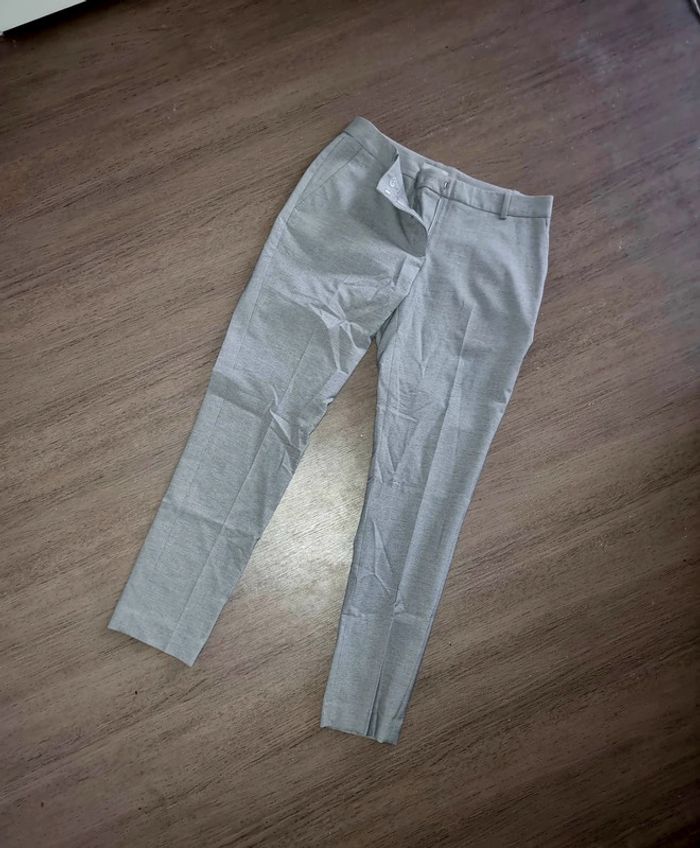 Pantalon gris - photo numéro 2