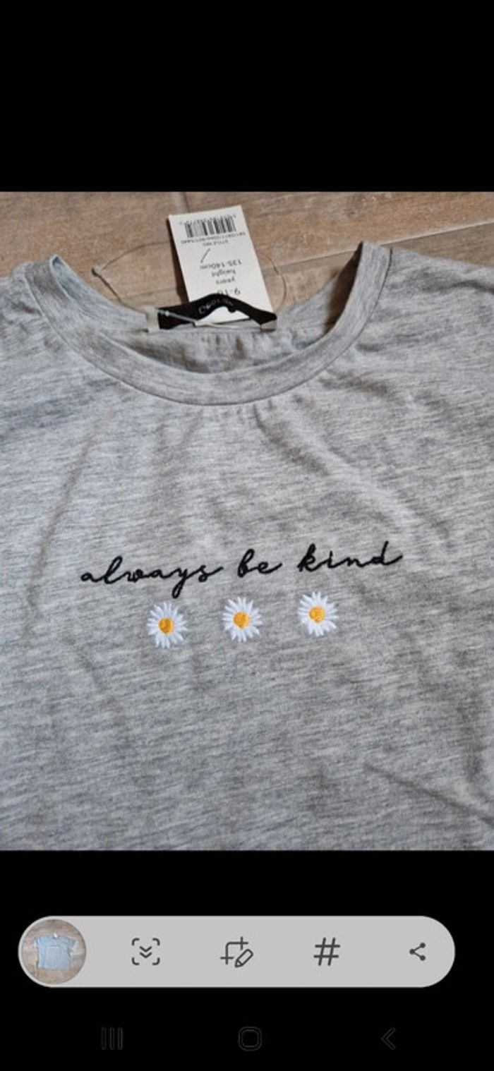 Tee shirt Georges neuf 9/10 ans - photo numéro 2