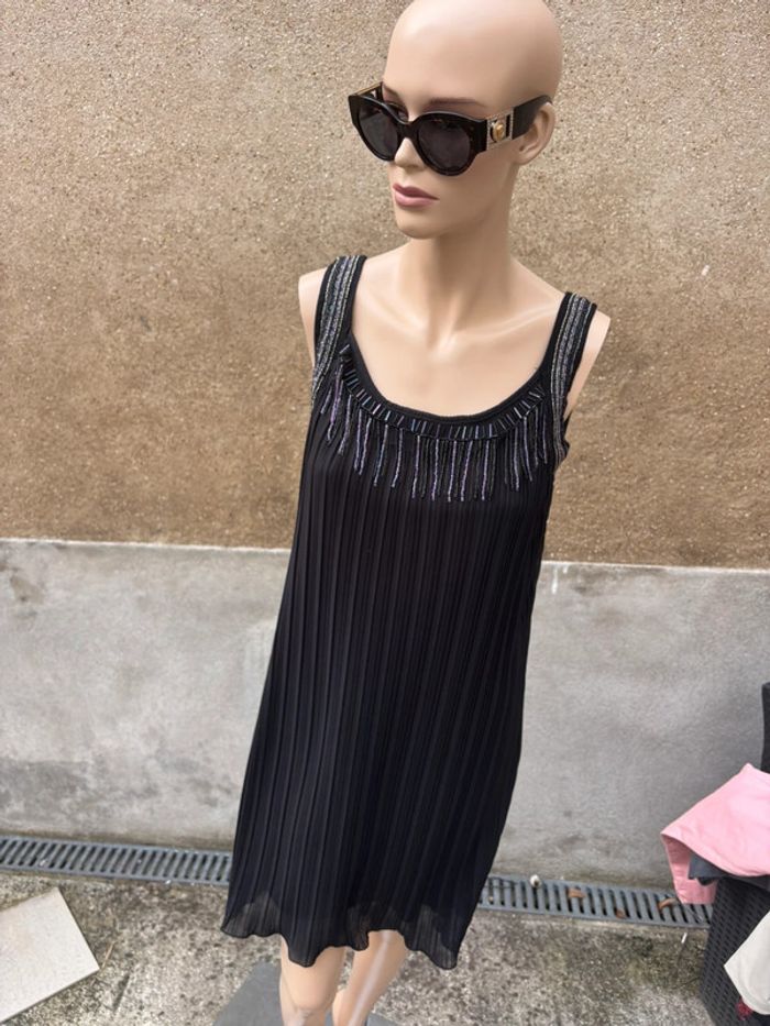 Robe de soirée breal noir avec des perles