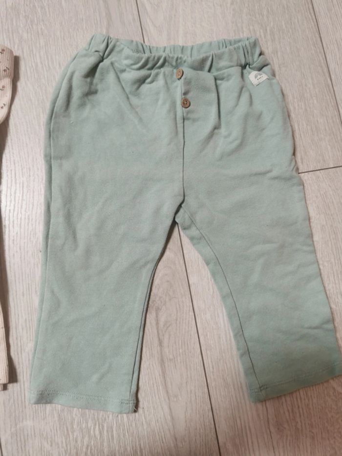 Lot 4 pantalons + 1 short / 12 mois - photo numéro 5