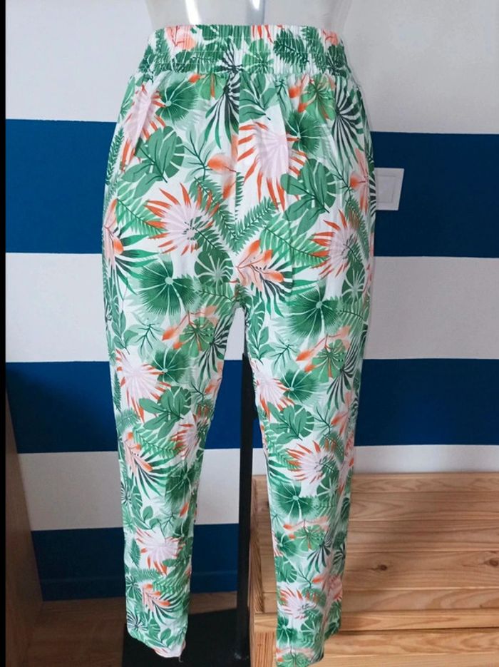 Pantalon style pallazzo fluide motifs feuilles neuf femme taille unique (36 au 42) - photo numéro 3