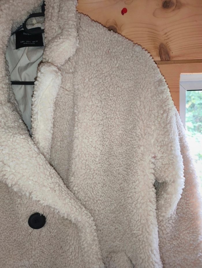 Beau manteau Moumoute long Bershka - photo numéro 2