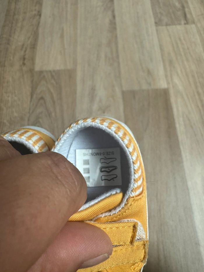 Chaussure bébé - photo numéro 3