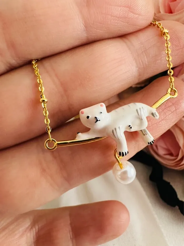 🐈Collier chat japonais émail blanc & perle, chaîne dorée - photo numéro 6