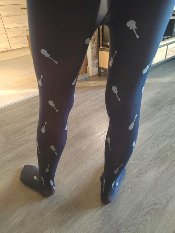 Collant guitares 27/30 - photo numéro 2